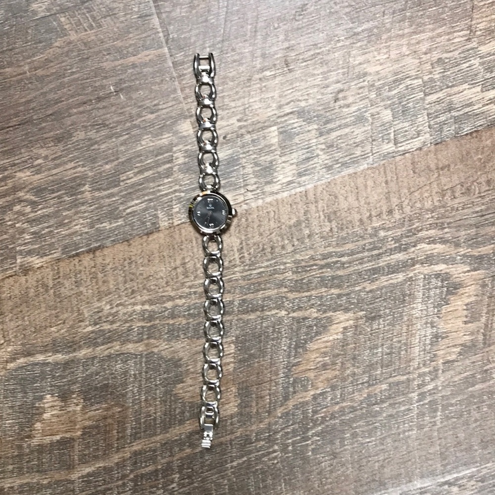 🌻Bulova Bracelet Watch Stainless Steel Analog